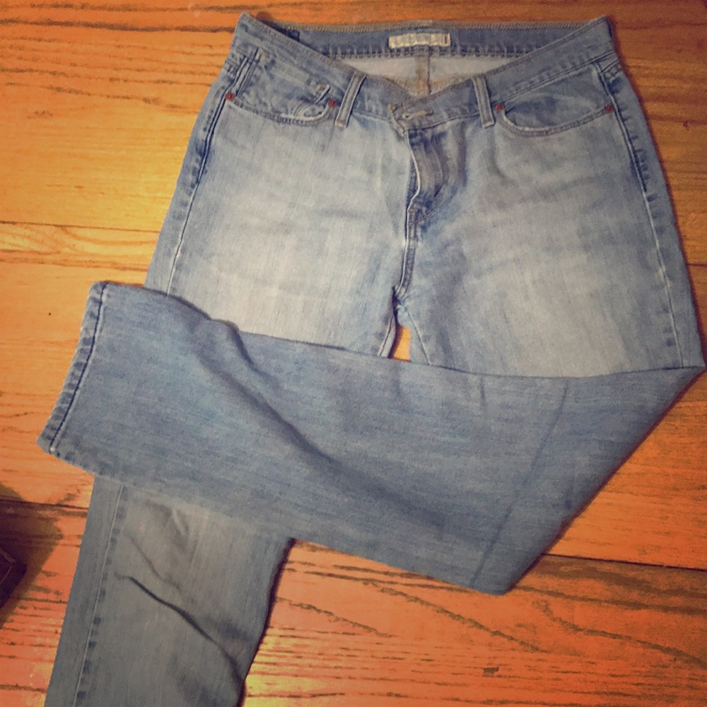 Levi’s Ultimate Lift Slim Straight Jeans